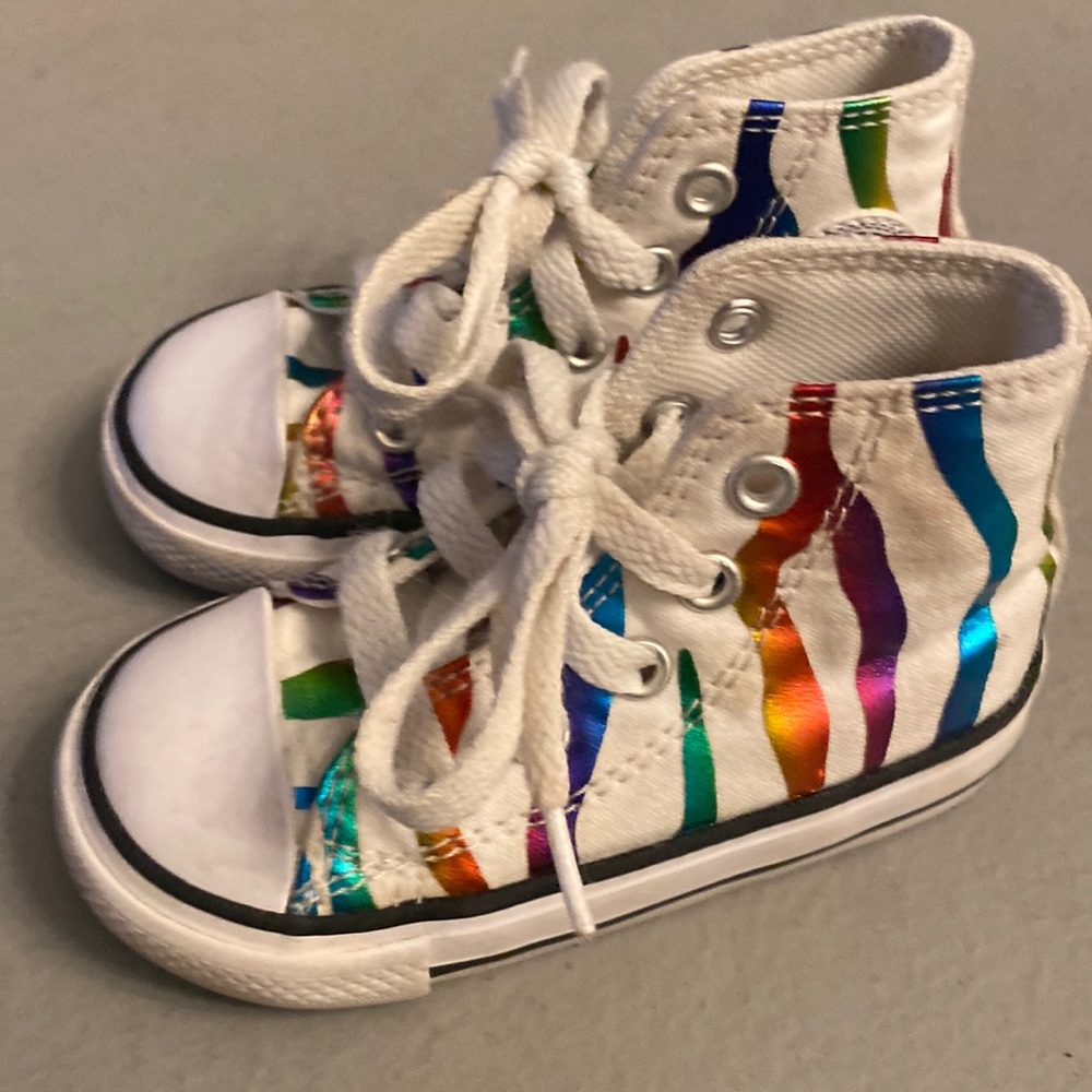 Converse toddler Girls Velcro size 6 high top rainbow zebra all star sneakers